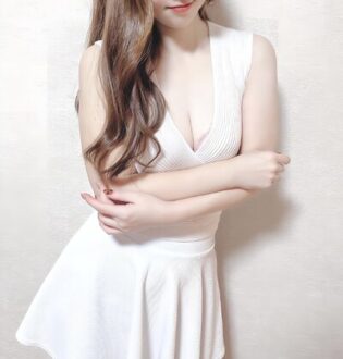 THE ESTHE FUKUOKA 近藤ゆき