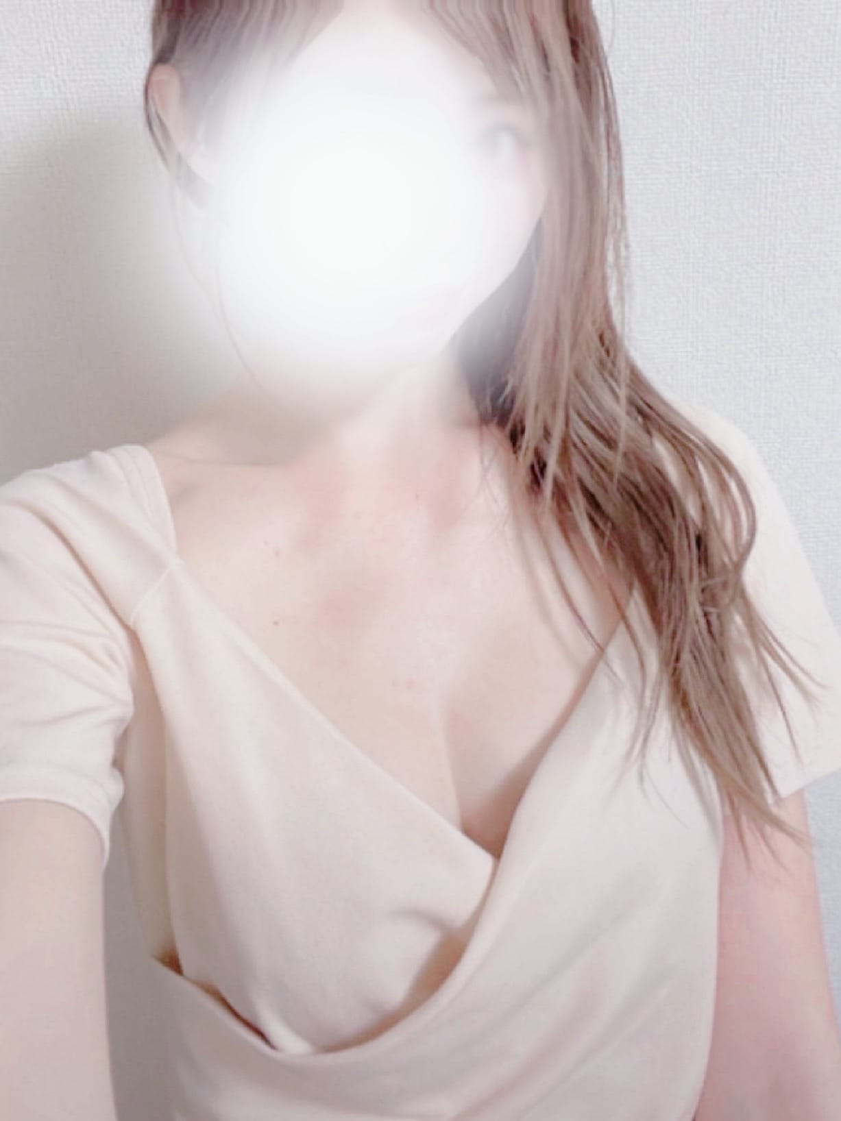 Velina (ヴェリナ) なぎ