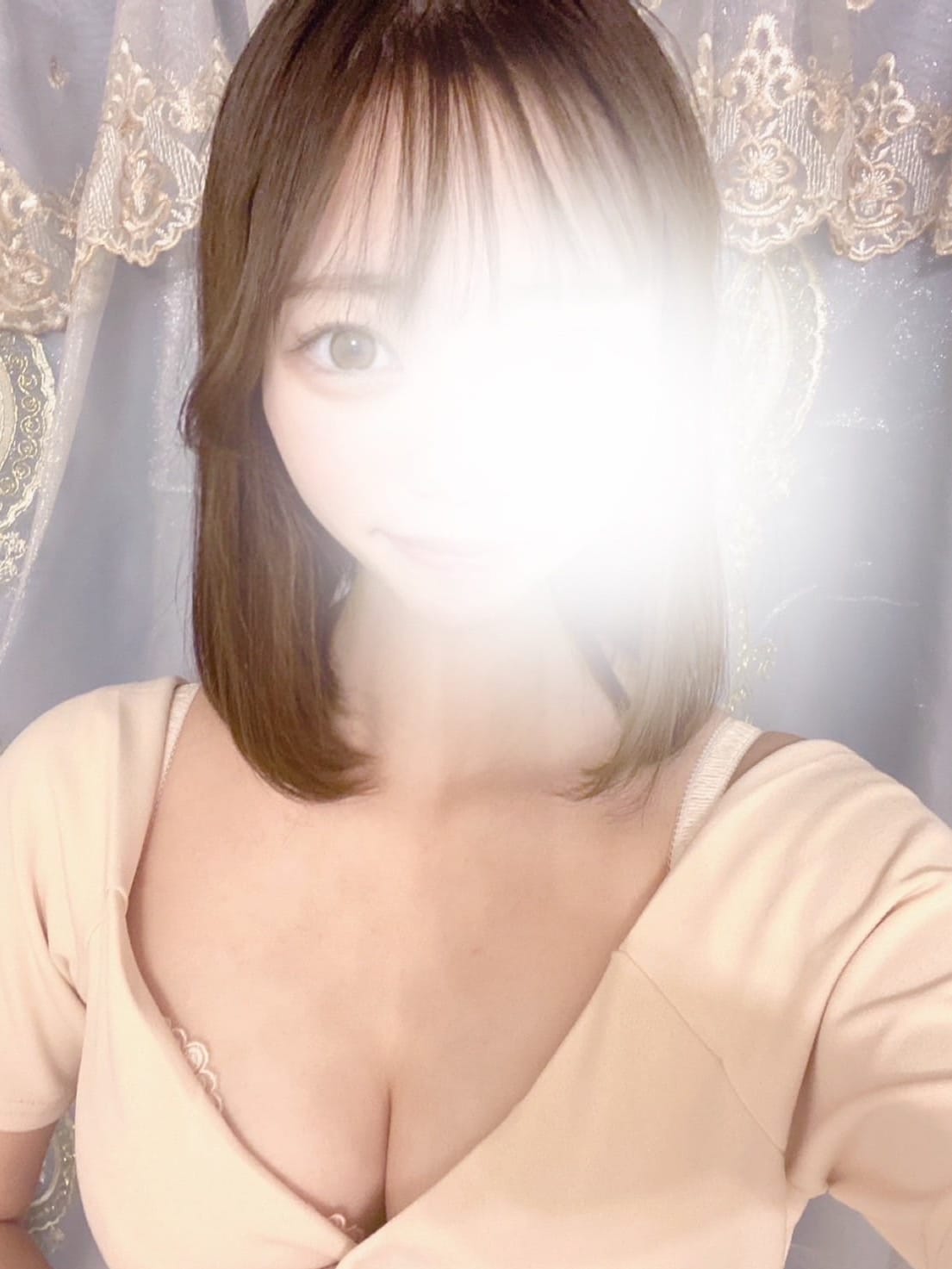 Velina (ヴェリナ) ももか
