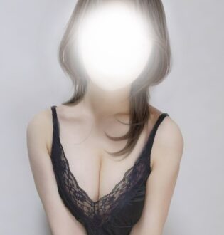 shiny (シャイニー) 菜摘