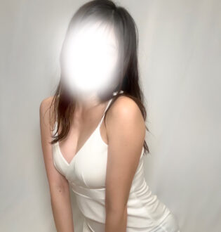 AROMA Louis (アロマルイ) 大村日菜