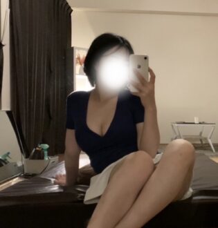 AROMA Louis (アロマルイ) 御堂桃子