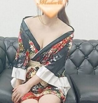 マダム麗 椎名
