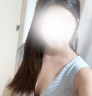 shiny (シャイニー) 奈菜