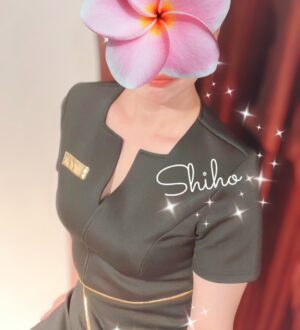 Velvet (ベルヴェット) 志保