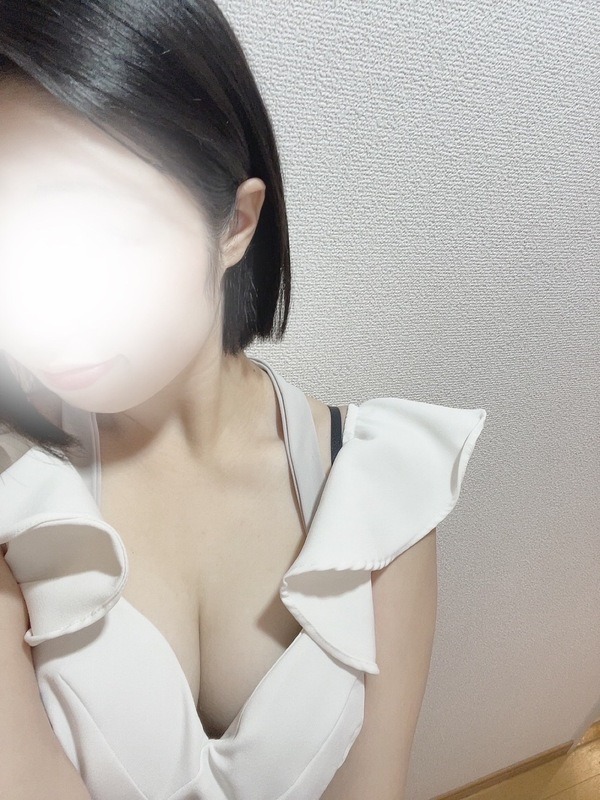 AROMA May (アロマメイ) りさ