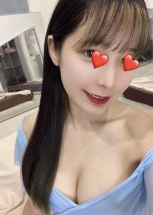 moremore (モアモア) 吉岡さり