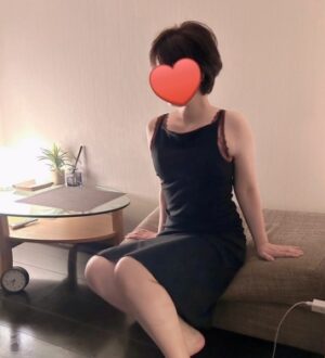 博多メンズエステ 艶女 (アデージョ) もえ